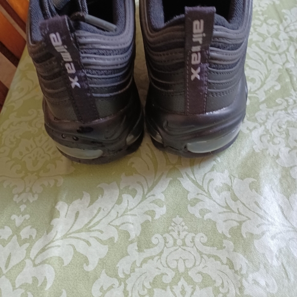 Nike Air Max - Picture 1 of 4